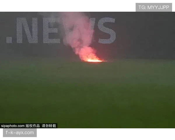 恰尔汗奥卢无球跑动成进攻关键,持续为球队创造机会 恰尔汗奥卢无球跑动成进攻关键,持续为球队创造机会