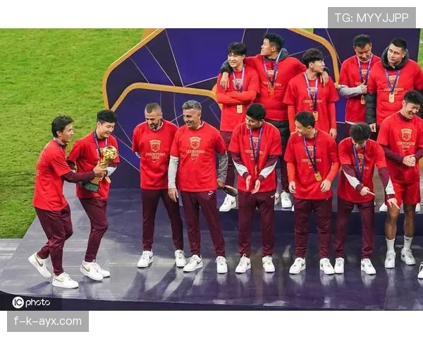 中超赛季盘点:新冠军强势崛起,各队状态回暖展现新气象 中超赛季盘点:新冠军强势崛起,各队状态回暖展现新气象