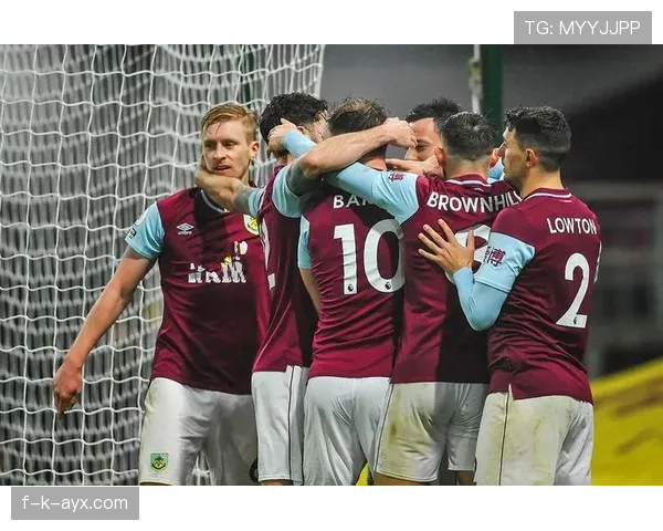 谢联防线稳固迎战英超劲旅，状态回升引关注