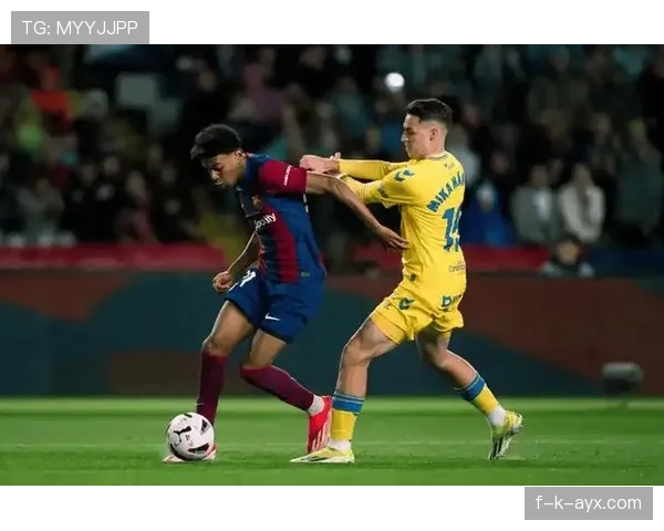 帕尔马战术调整显成效，状态回暖斩获新赛季首场完胜