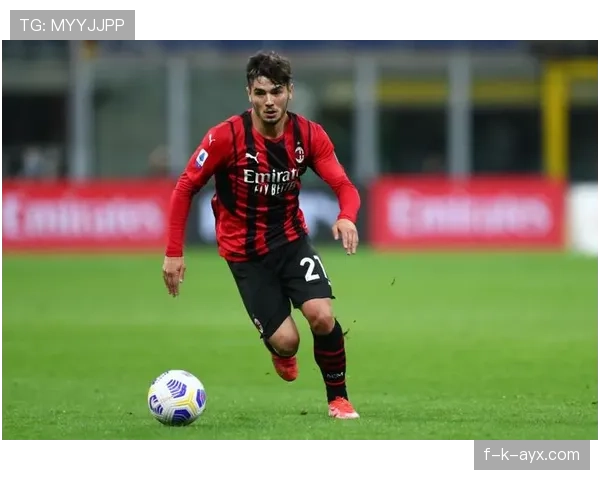 鲁本·迪亚斯与阿劳霍对抗能力及防守方式差异分析